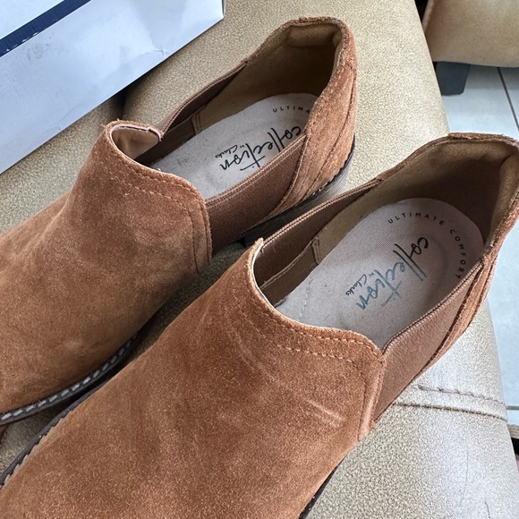 NEW Clarks Camzin Maple Ankle Boot Slip On Women's Brown - Picture 2 of 4